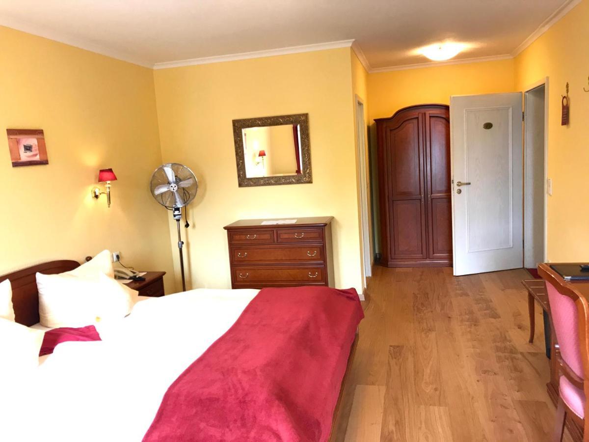 Hotel Garni Wiestor อูเบอร์ลิงเงน ภายนอก รูปภาพ