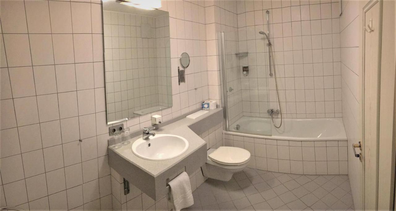 Hotel Garni Wiestor อูเบอร์ลิงเงน ภายนอก รูปภาพ