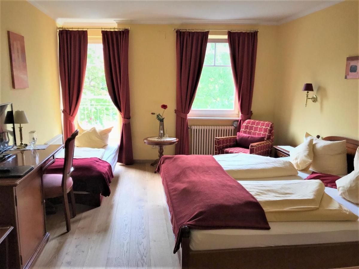 Hotel Garni Wiestor อูเบอร์ลิงเงน ภายนอก รูปภาพ