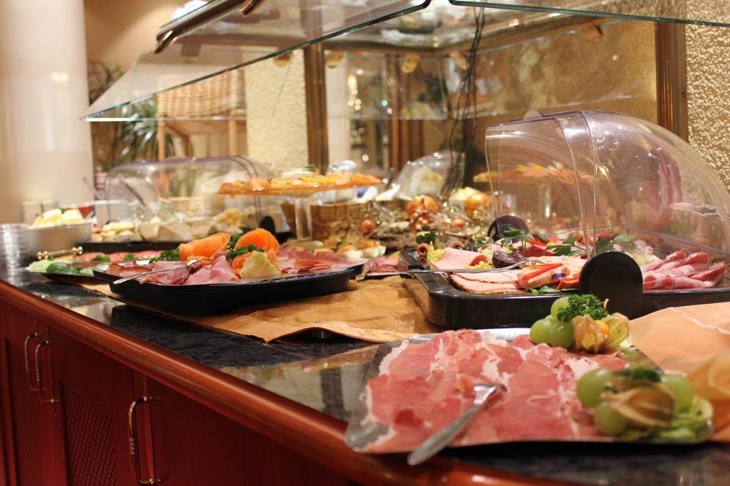 Hotel Garni Wiestor อูเบอร์ลิงเงน ภายนอก รูปภาพ