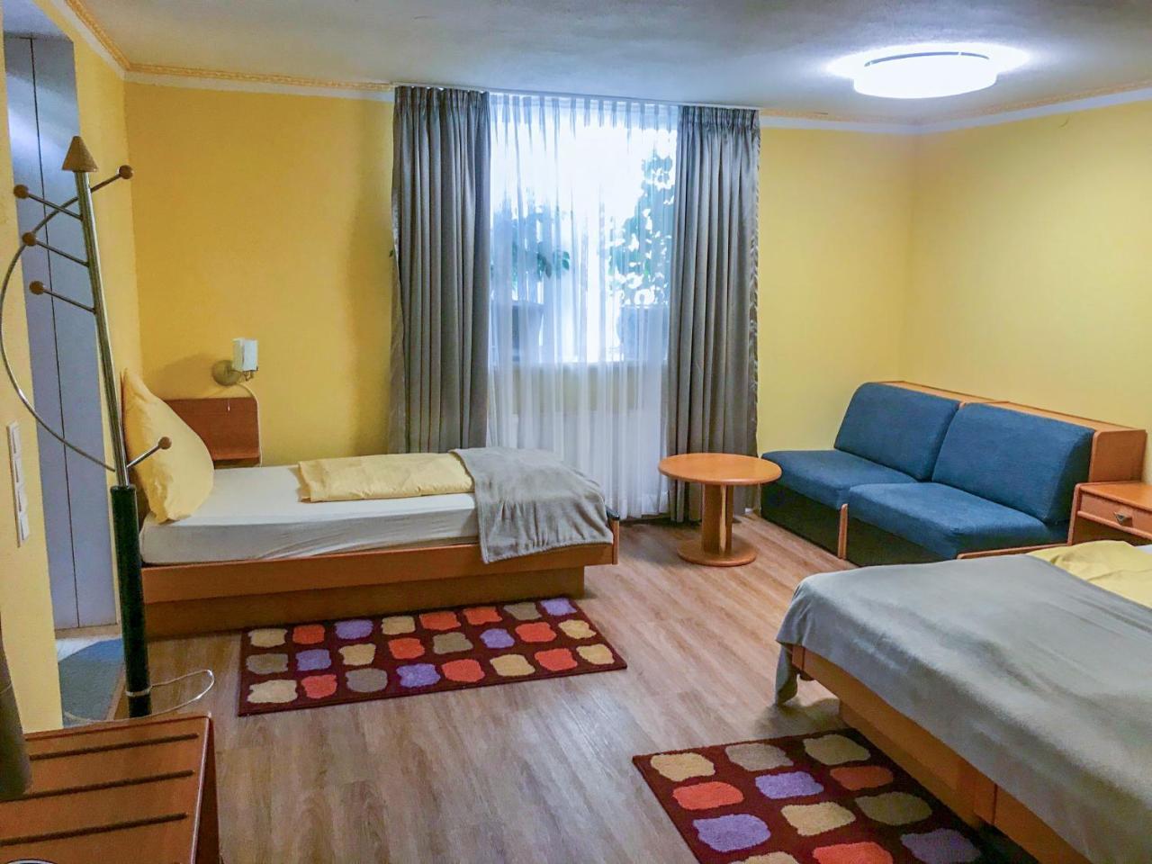 Hotel Garni Wiestor อูเบอร์ลิงเงน ภายนอก รูปภาพ